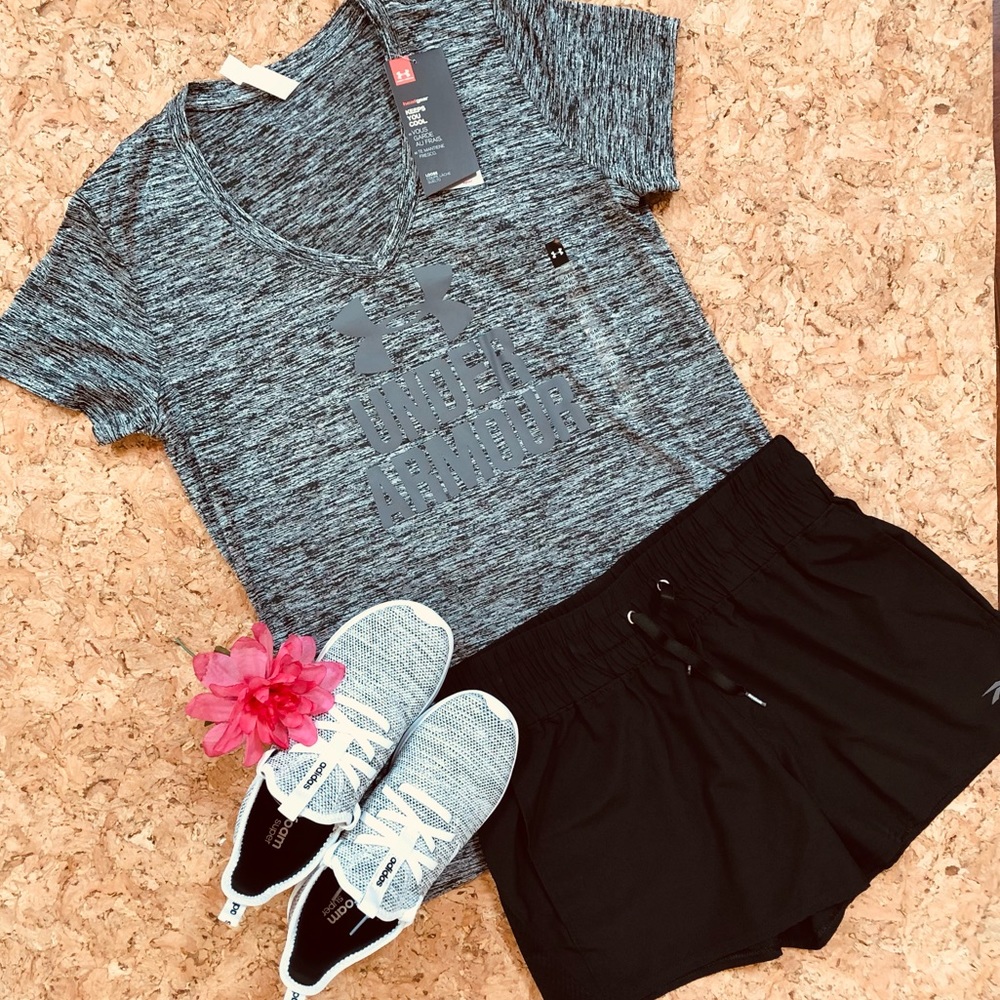 Under Armour Women Tech Twist Word Shirt